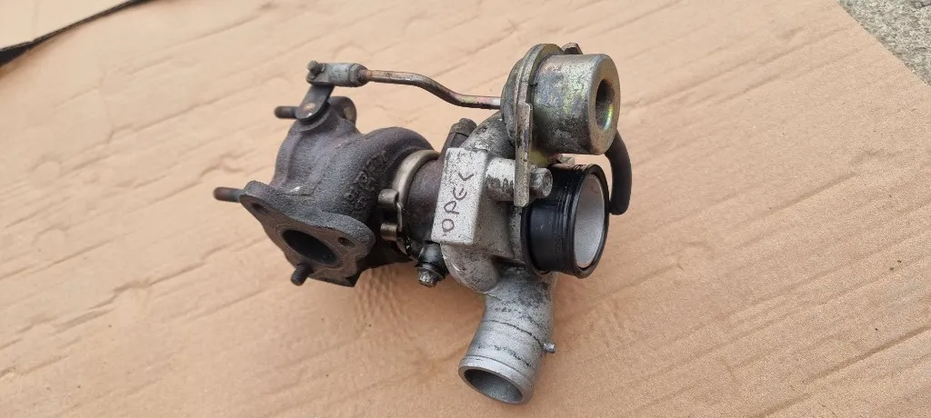 Turbina Opel Astra G / Corsa C / Meriva Y17DT 1.7 DTI 2001 2002 2003 2004