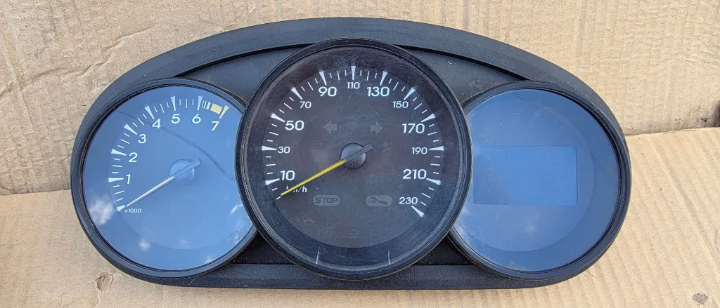 Ceasuri bord Renault Fluence 1.6 benzina 2010 2011 2012 2013