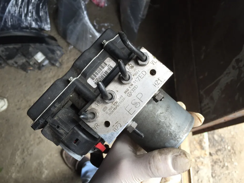 Pompa modul ABS AUDI A4 B8 8K 2009 2010 2011 2012