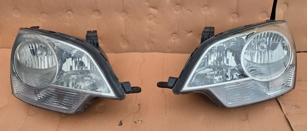 Far stanga / dreapta Opel Antara 2007 2008 2009 2010