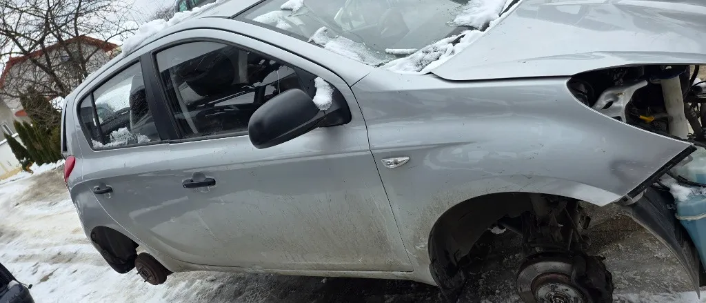 Aripa dreapta fata Hyundai I20 2009 2010 2011 2012 2013