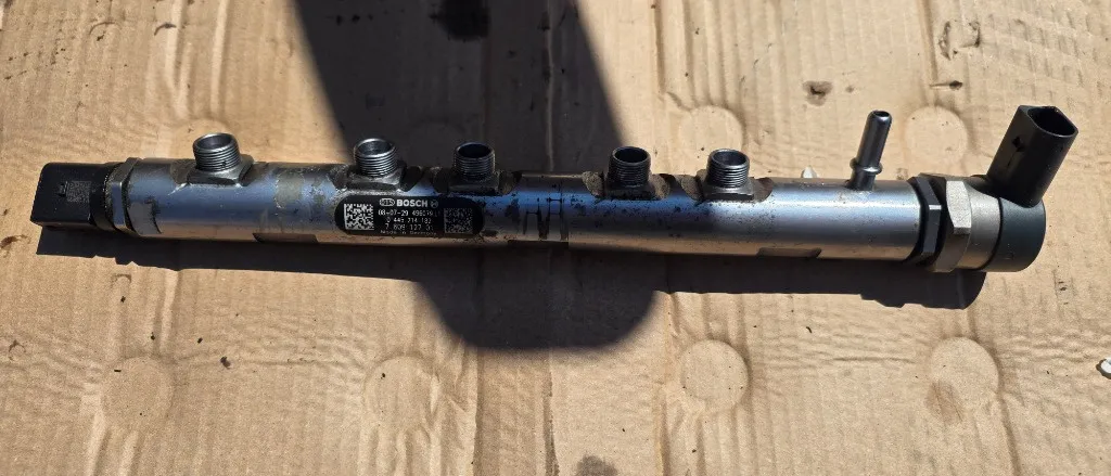 Rampa injectoare Bmw Seria 3 E90 E91 Seria 1 E81 E87 2.0 D N47D20C 2007 2008 2009