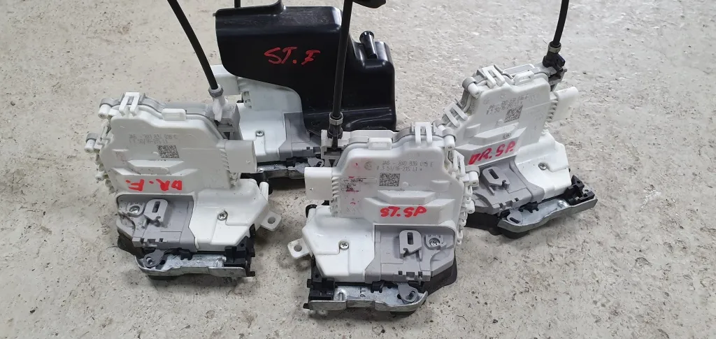 Broasca Yala usa fata spate AUDI A4 B9 8W 2016 2017 2018