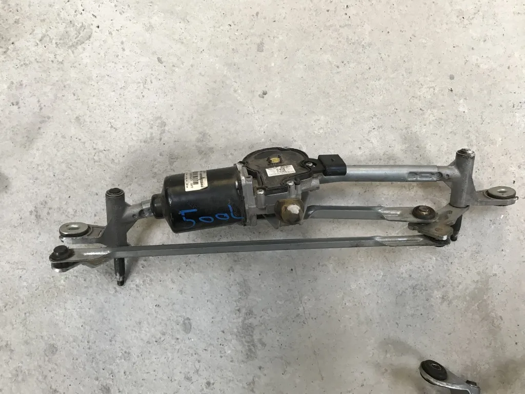Ansamblu stergatoare cu motoras Fiat 500 L 2012 2013 2014 2015