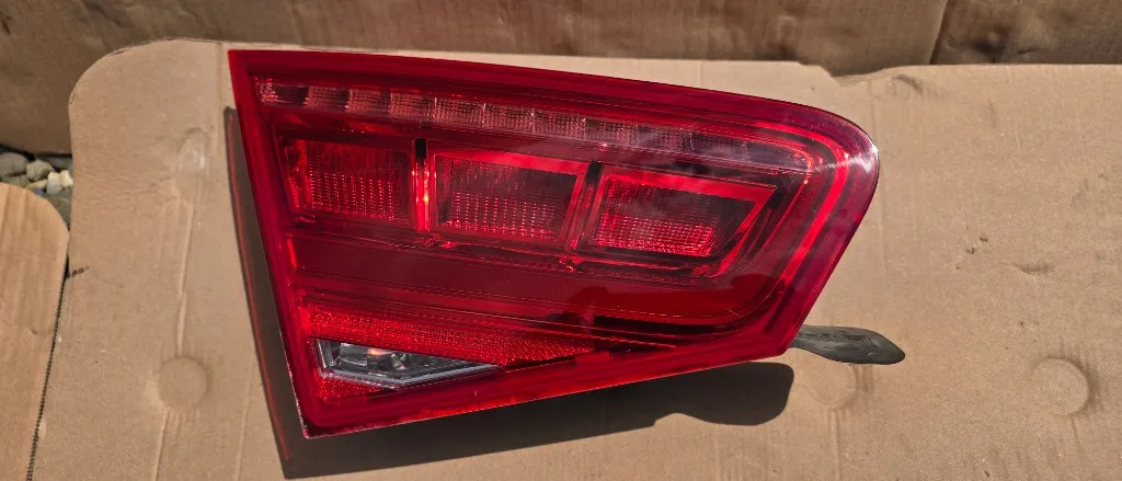 Stop stanga LED capota portbagaj Audi A8 4H 2010 2011 2012 2013 2014