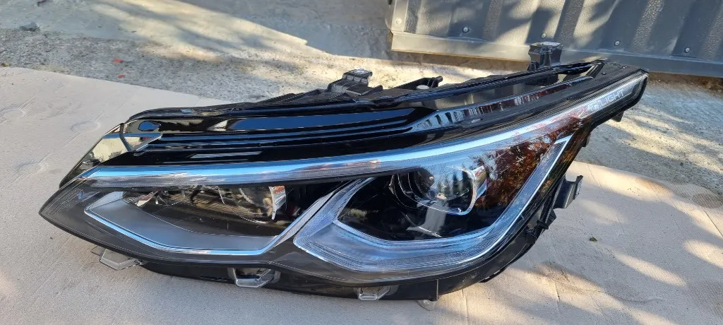 Far stanga Full LED IQ Light Vw Golf 8 2020 2021