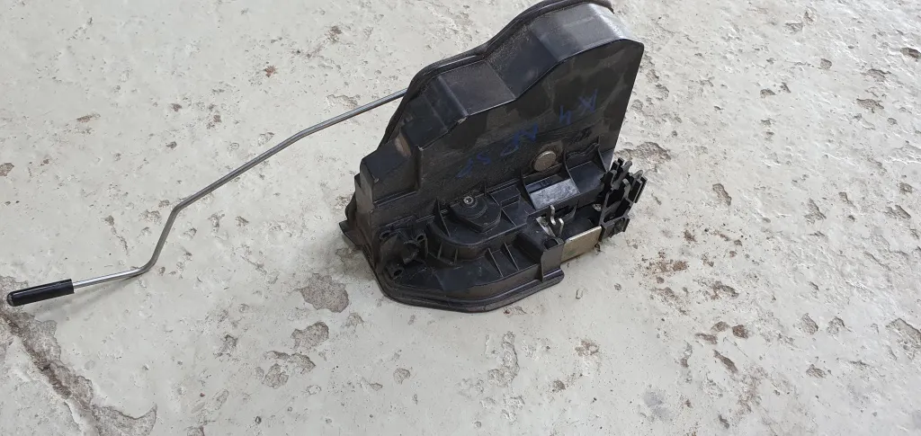 Broasca yala usa fata spate BMW X3 F25 X4 F26 2011 2012 2013 2014 2015