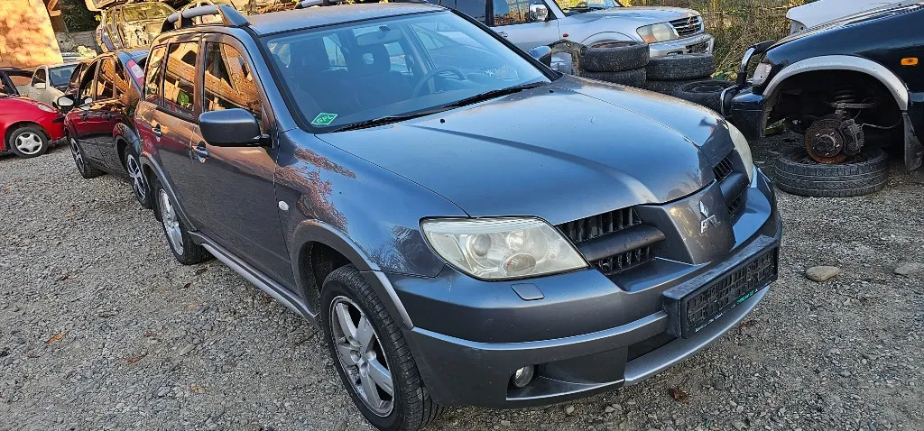 Usa fata Mitsubishi Outlander 2002 2003 2004 2005 2006