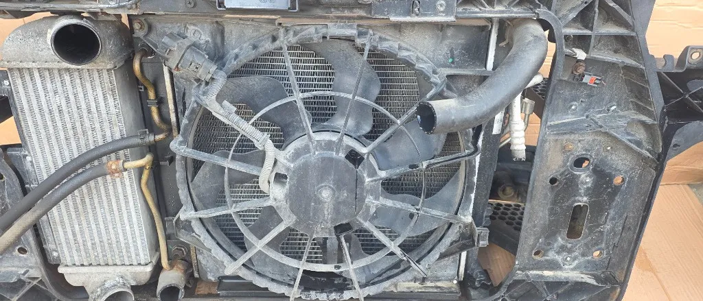 Electroventilator racire Hyundai IX35 2.0 CRDI 2010 2011 2012 2013