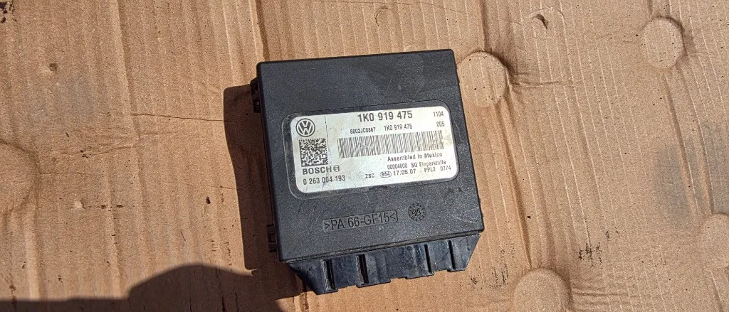 Calculator senzori parcare Vw Golf 5 / Eos / Touran 2006 2007 2008 2009