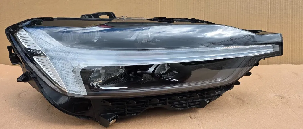 Far dreapta Full Led Volvo XC60 Facelift 2022 2023 2024