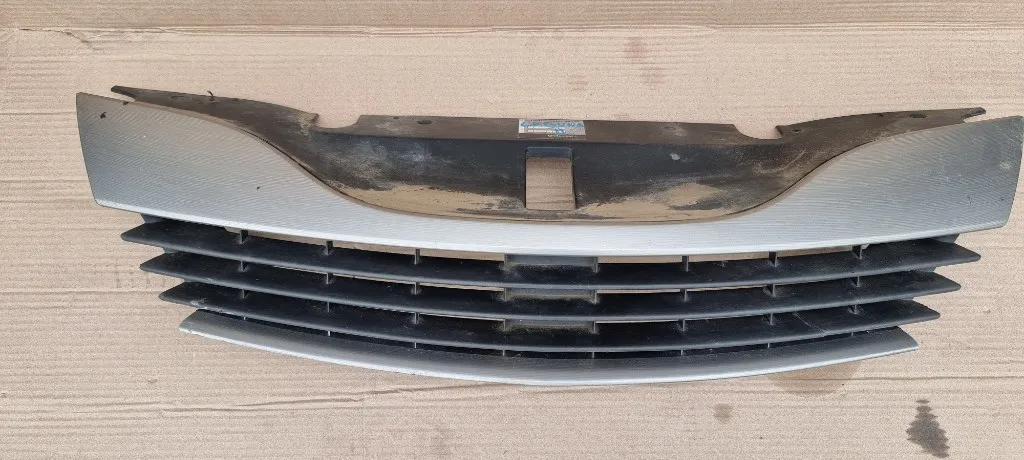 Grila radiator Renault Laguna 2 2002 2003 2004 2005 2006