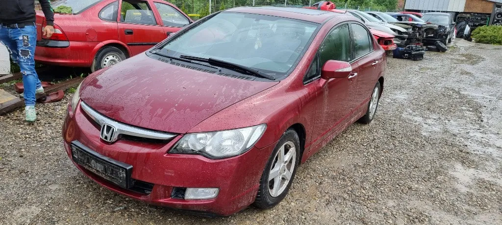 Usa fata spate Honda Civic 8 sedan 2006 2007 2008 2009 2010