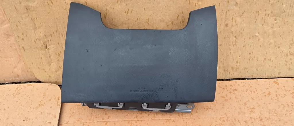 Airbag genunchi cu capac Toyota Rav 4 2007 2008 2009 2010 2011 2012
