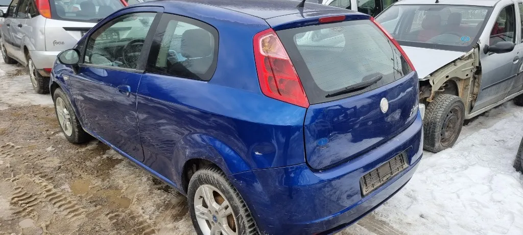 Haion cu luneta Fiat Grande Punto coupe 2007 2008 2009 2010
