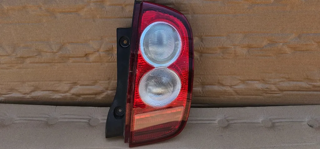 Stop dreapta Nissan Micra K12 2003 2004 2005 2006 2007