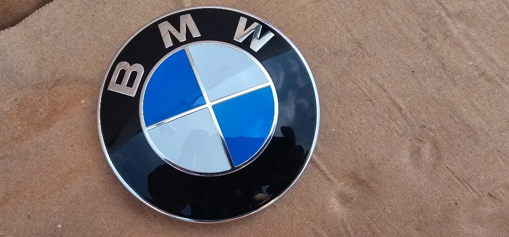 Emblema noua originala BMW Seria 7 G11 G12 2016 2017 2018 2019 2020 2021