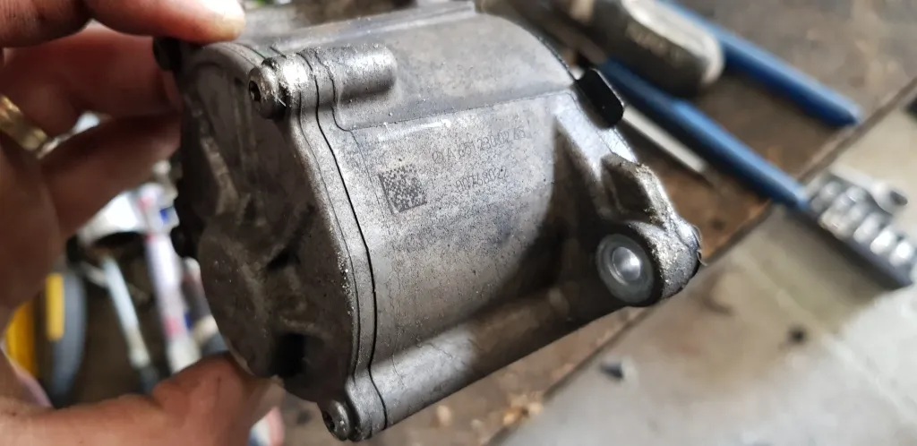 Pompa Vacuum Mercedes E-Class W212 2.2 CDI 2010 2011 2012