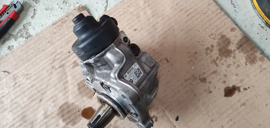 Pompa inalta presiune BMW X1 e84 X3 F25 X4 F26 F10 F30 E90 2.0 d N47D20C 7797874-03