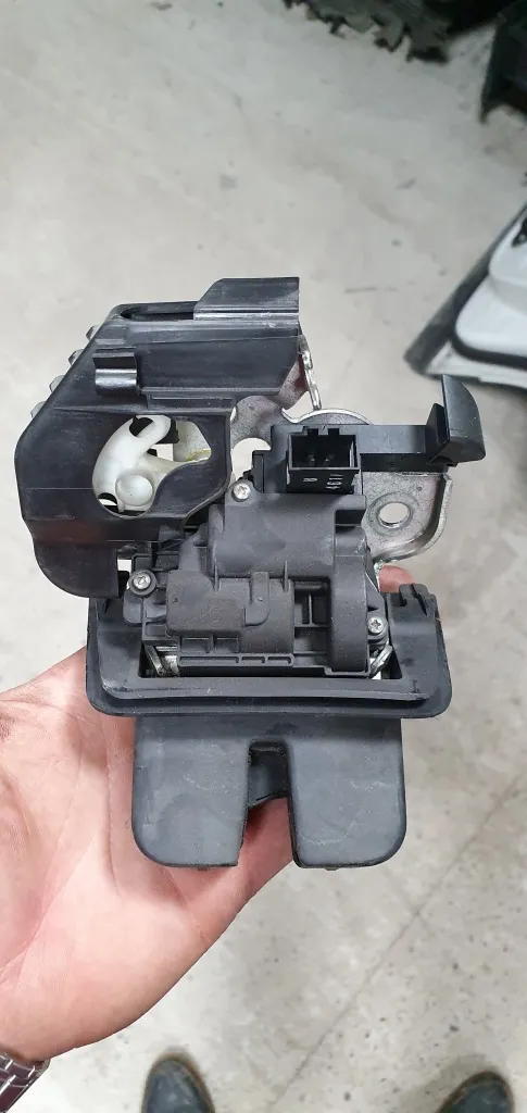 Broasca yala haion AUDI A6 4G Break 2012 2013 2014 2015