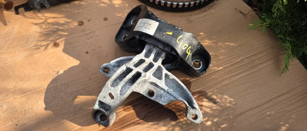 Suport tampon motor dreapta Dacia Duster 2 / Renault Express 1.5 DCI 2020 2021 2022 2023 2024