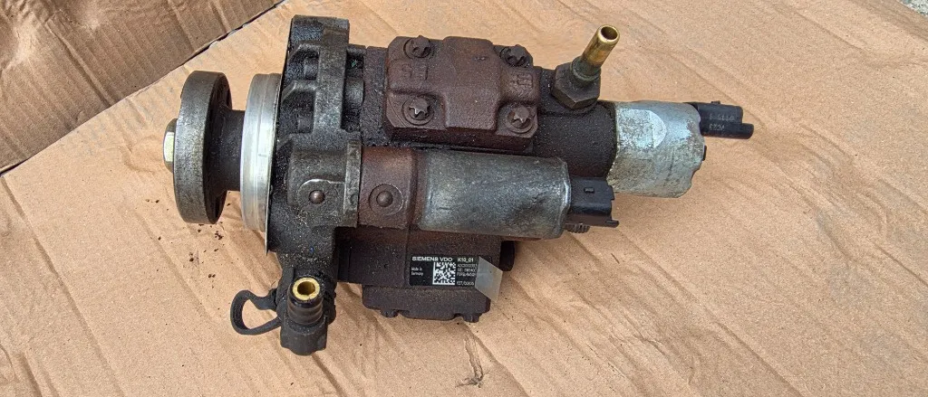 Pompa inalta presiune Ford Focus 2 / C-Max / Connect 1.8 TDCI 2005 2006 2007 2008