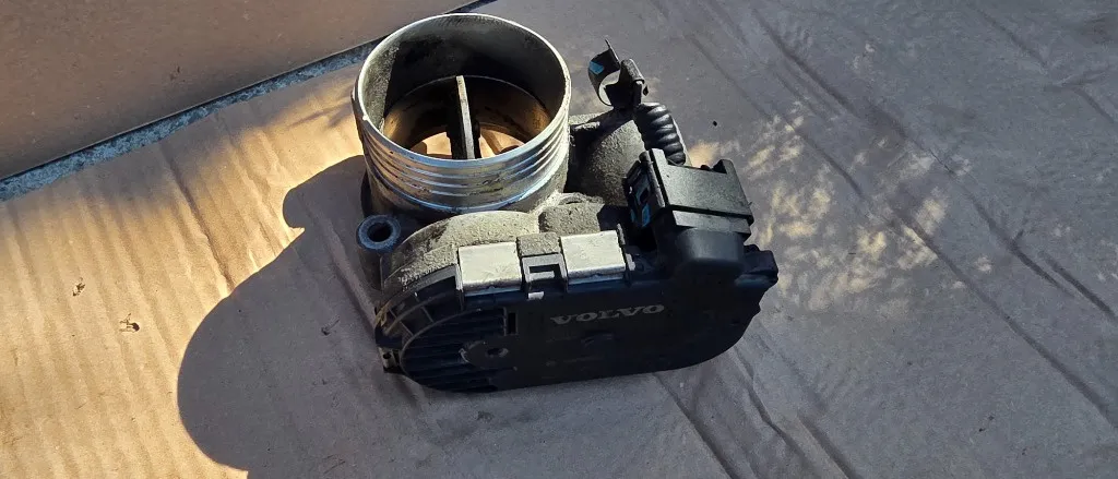 Clapeta acceleratie Volvo XC90 XC60 S80 S60 V70 V50 V40 2.4 Diesel 2005 2006 2007 2008