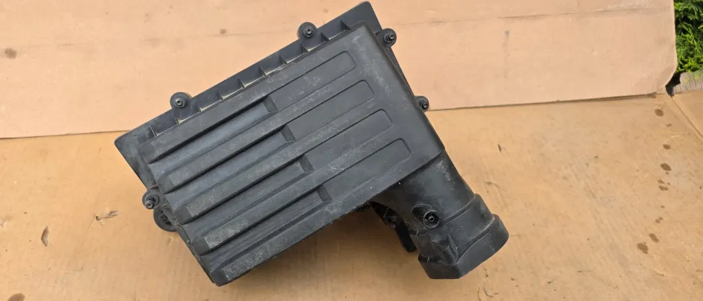 Carcasa filtru aer Vw Golf 7 2.0 TDI 2014 2014 2015 2016 2017 2018