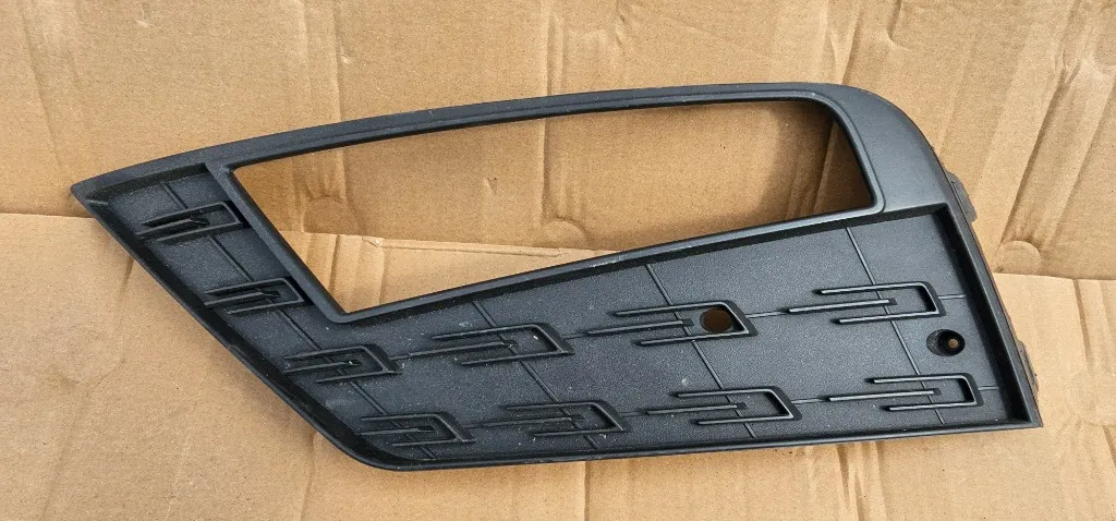 Grila proiector stanga Seat Leon 5F Facelift 2018 2019 2020