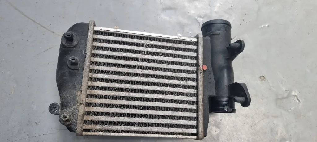 Radiator Intercooler dreapta AUDI A6 4F 3.0 TDI 2005 2006 2007 2008