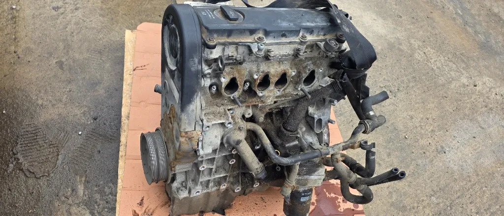 Motor ALZ Vw Passat B5.5 1.6 benzina 2001 2002 2003 2004