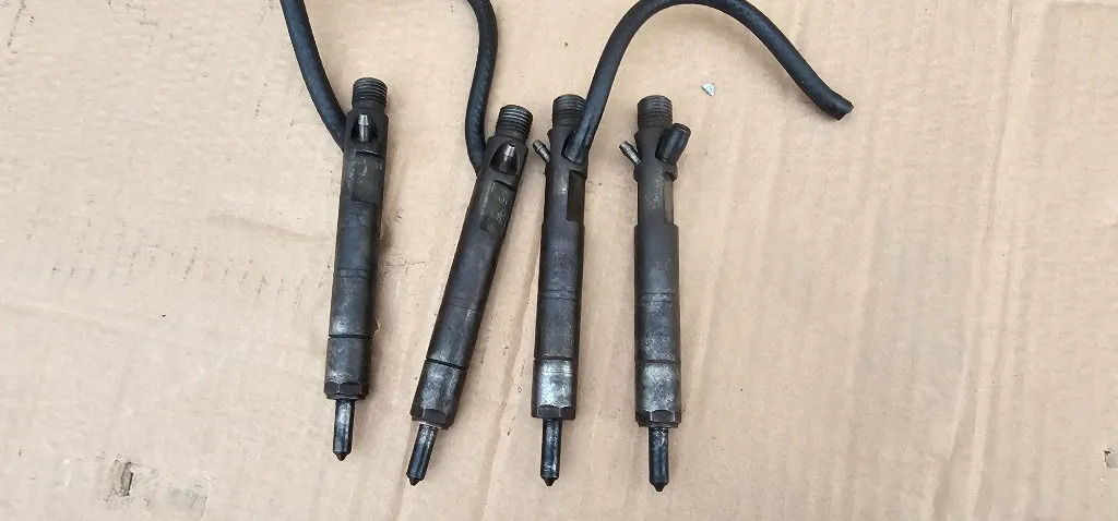 Injectoare Ford Focus 1 / Ford Transit Connect 1.8 TDDI C9DA 90cp 2000 2001 2002