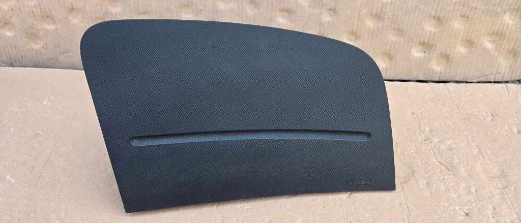 Airbag pasager cu capac Skoda Fabia 2 2007 2008 2009 2010 2011 2012