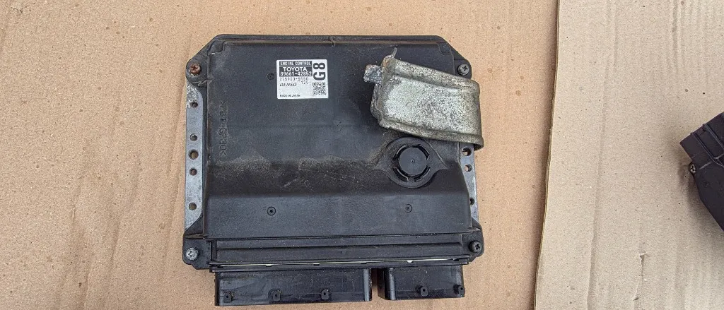 Ecu calculator motor toyota Rav 4 2.2 D-4D Euro 5 2010 2011 2012