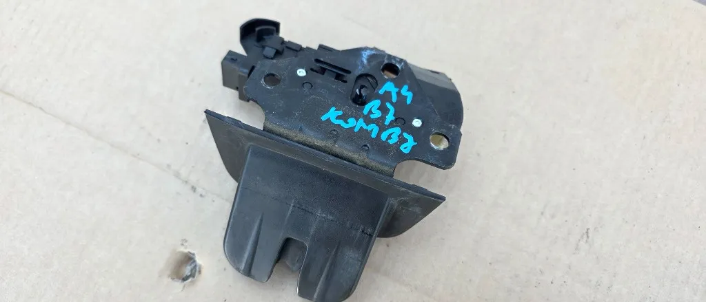 Broasca yala inchidere haion AUDI A3 8P 2005 2006 2007 2008