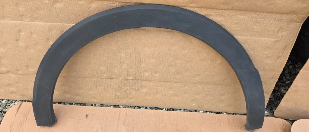 Overfender / Bandou aripa stanga spate Vw T-Cross 2020 2021 2022 2023 - cu defect