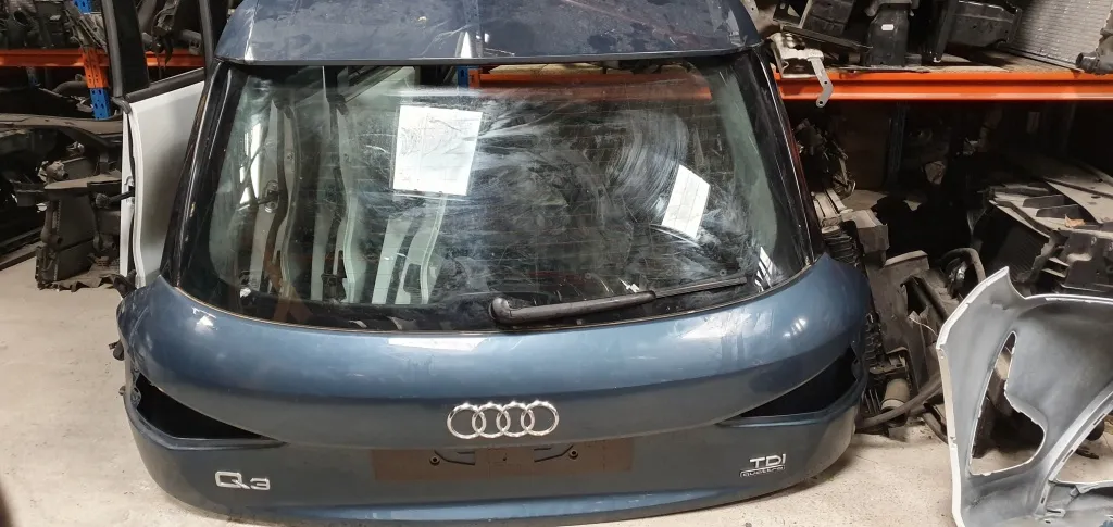 Haion cu luneta AUDI Q3 8U 2012 2013 2014 2015 2016