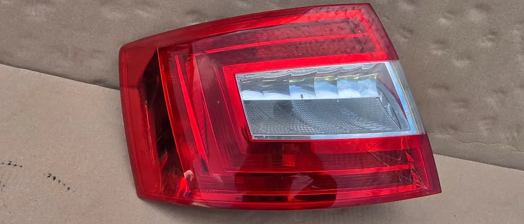 Stop stanga Skoda Octavia 3 sedan 2013 2014 2015 2016