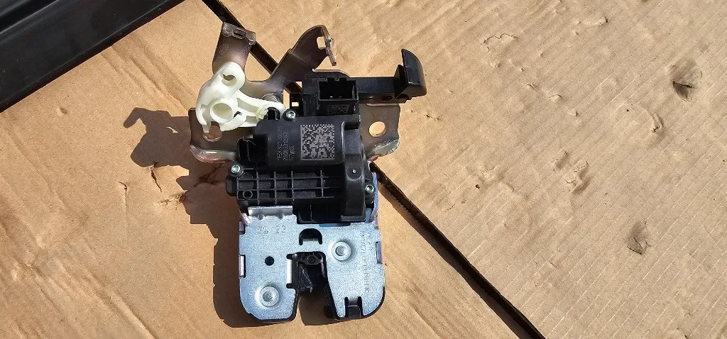 Broasca incuietoare haion Skoda Octavia 4 2020 2021 2022 2023 2024