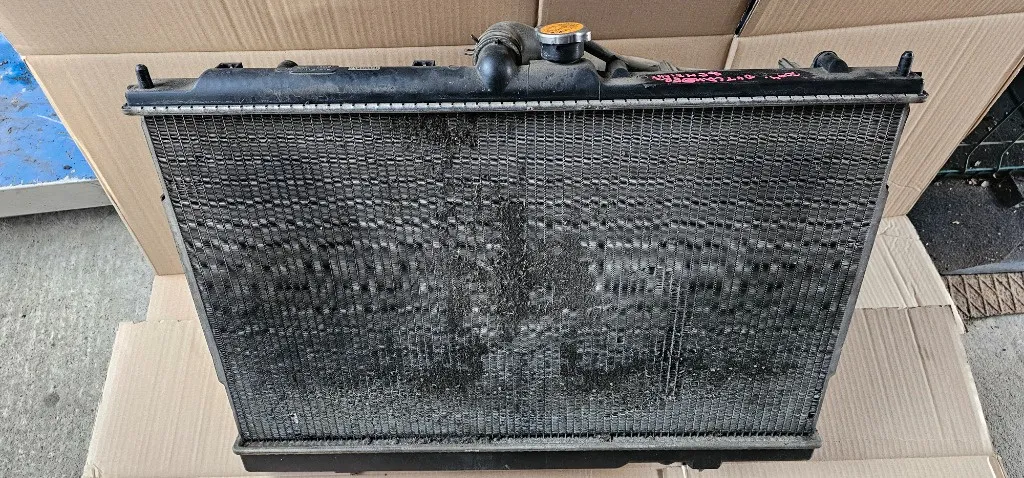 Radiator apa Mitsubishi Outlander 2.0 benzina 2002 2003 2004 2005 2006