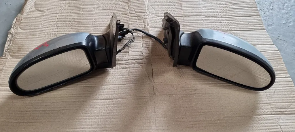 Oglinda stanga / dreapta electrica Ford Focus 1 2000 2001 2002 2003 2004