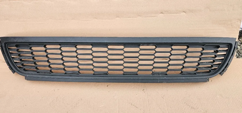 Grila centrala bara fata Vw Polo 6R 2009 2010 2011 2012