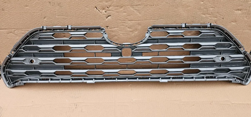 Grila radiator / grila centrala bara fata Toyota Rav 4 2019 2020 2021 2022