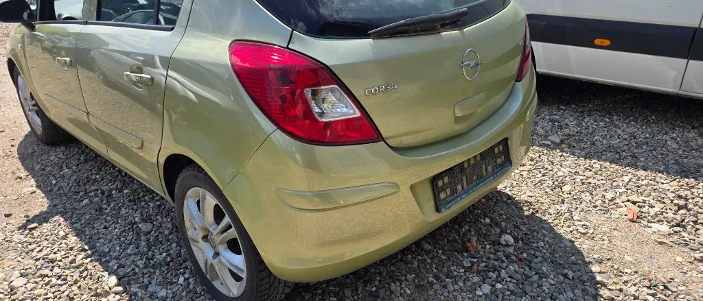 Bara spate Opel Corsa D 2007 2008 2009