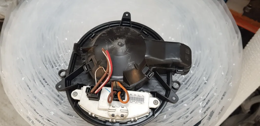 Aeroterma Ventilator habitaclu BMW Seria 3 F30 2012 2013 2014