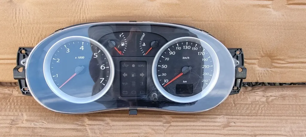 Ceasuri bord Renault Symbol 1.2 TCE 2009 2010 2011 2012