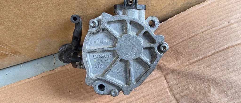 Pompa vacuum Ford Focus 3 1.6 TDCI 2011 2012 2013 2014