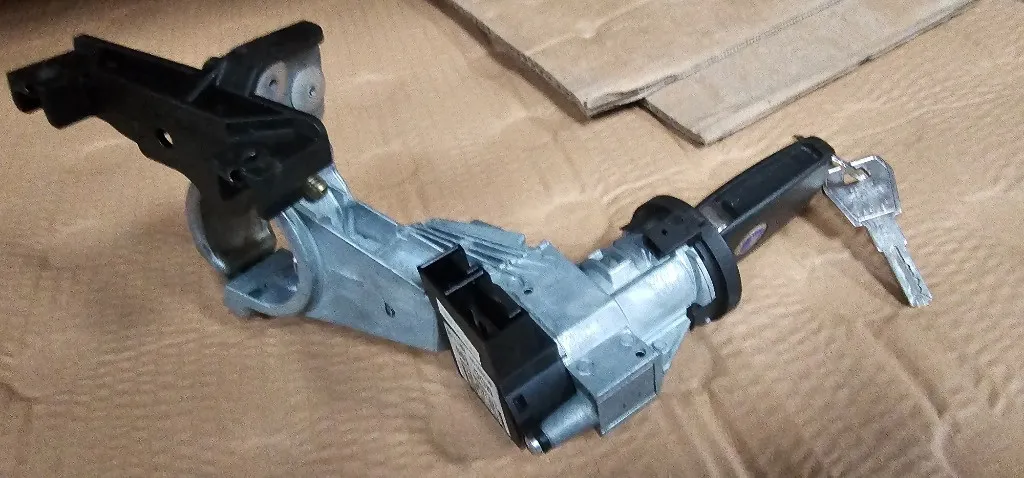Contact cu cheie Fiat Grande Punto 1.2 benzina 2006 2007 2008 2009