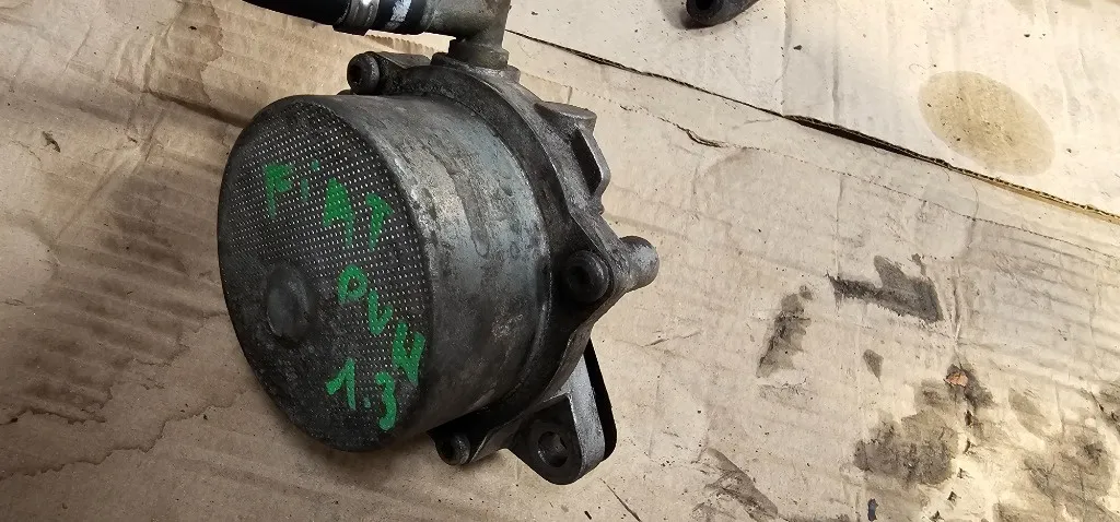 Pompa vacuum Fiat Punto / Doblo 1.3 JTD 2005 2006 2007 2008