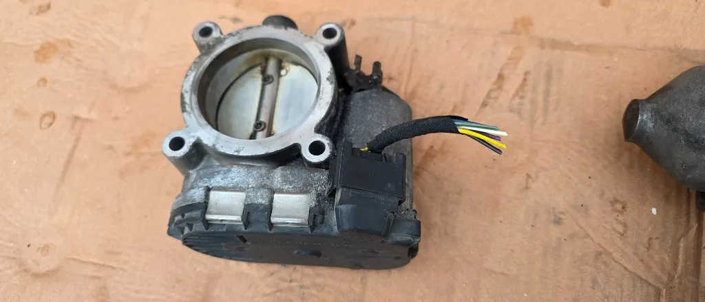 Clapeta Acceleratie Mercedes A-Class W169 / C-Class W245 1.5 benzina 2005 2006 2007 2008